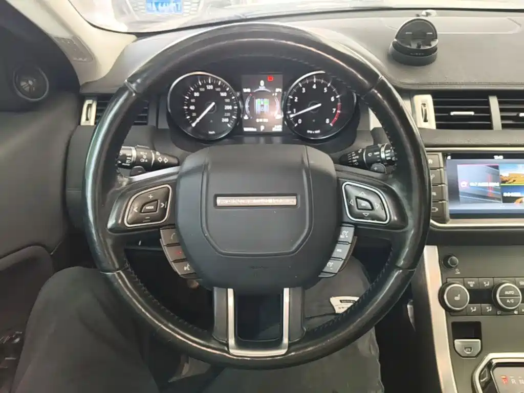 Land Rover Evoque — миниатюра 11