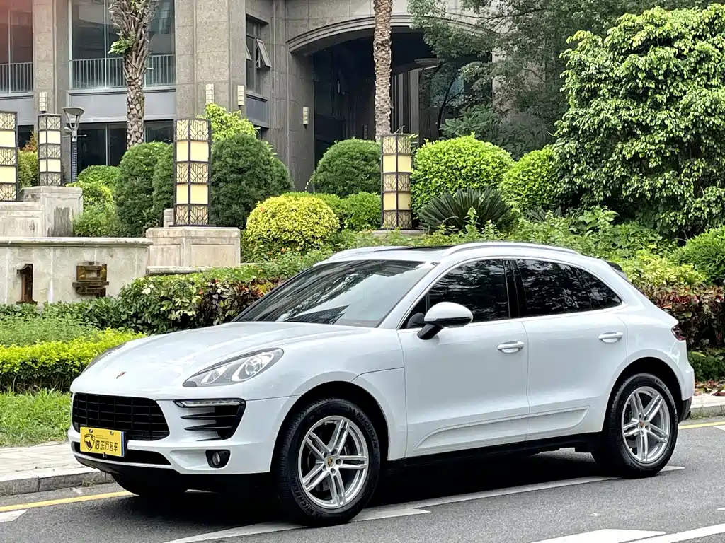 Купить Porsche Macan
