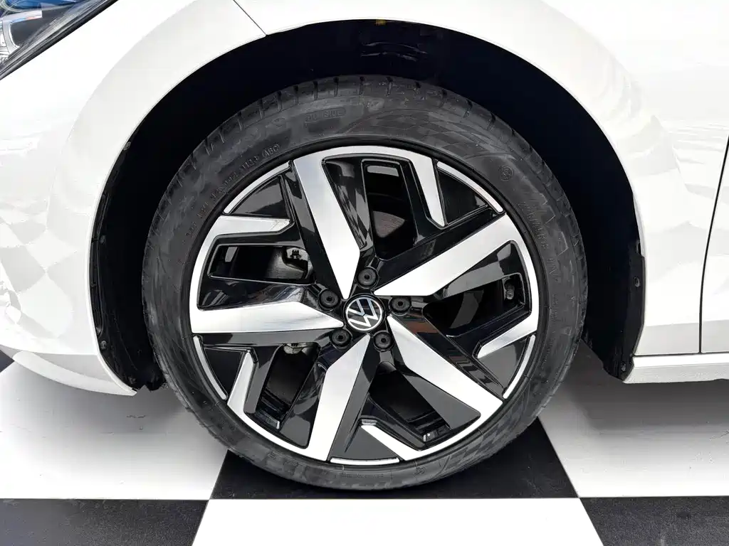 Volkswagen Lamando — миниатюра 3
