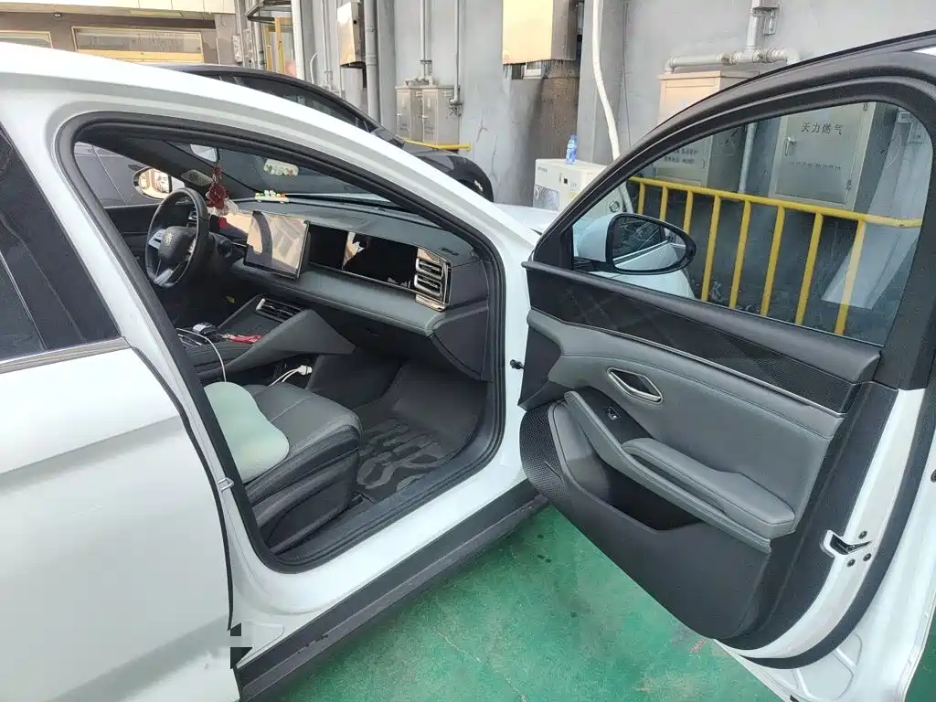 BYD Qin L — миниатюра 19