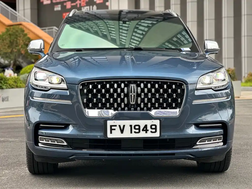 Lincoln Aviator — миниатюра 2