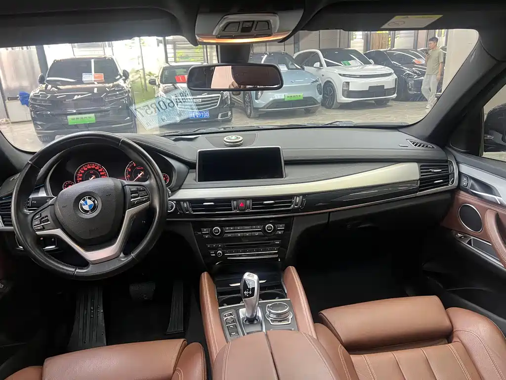 BMW X6 — миниатюра 8