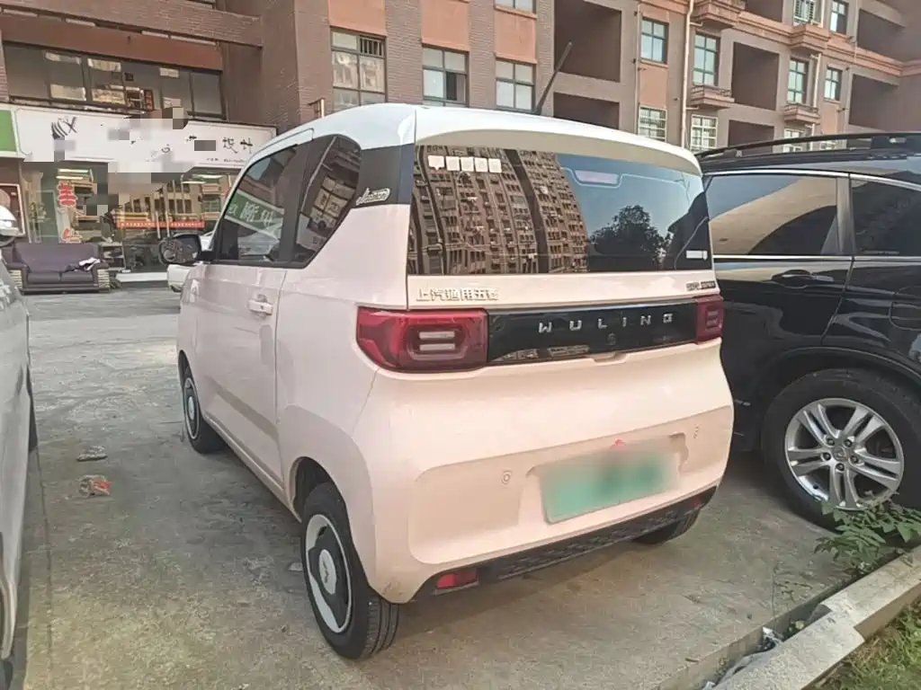 Wuling MINIEV — миниатюра 5