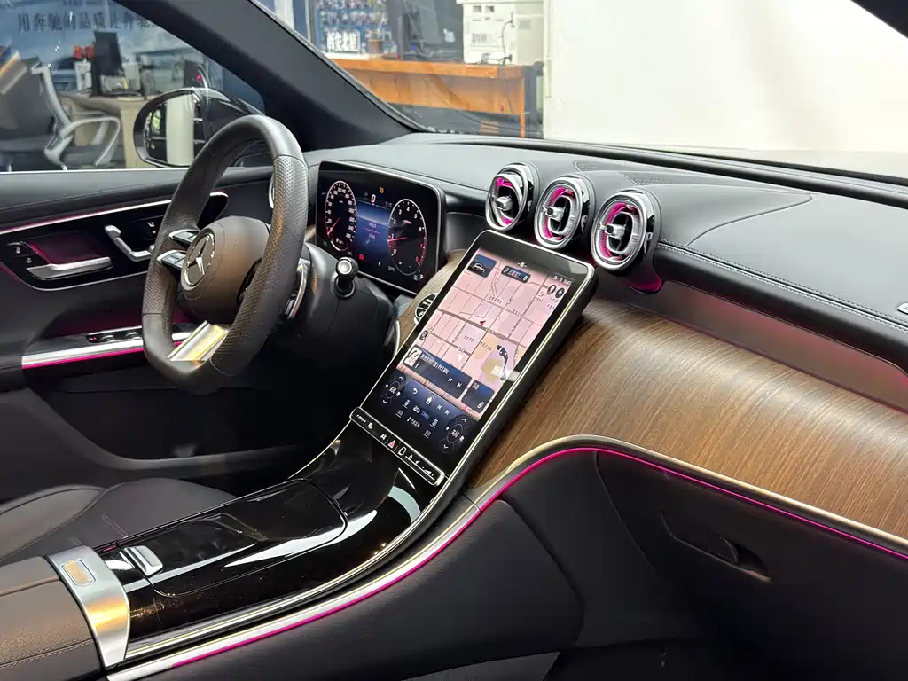 Mercedes-Benz GLC — миниатюра 14