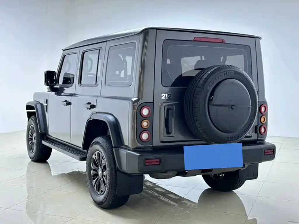 212 212 T01 — миниатюра 6