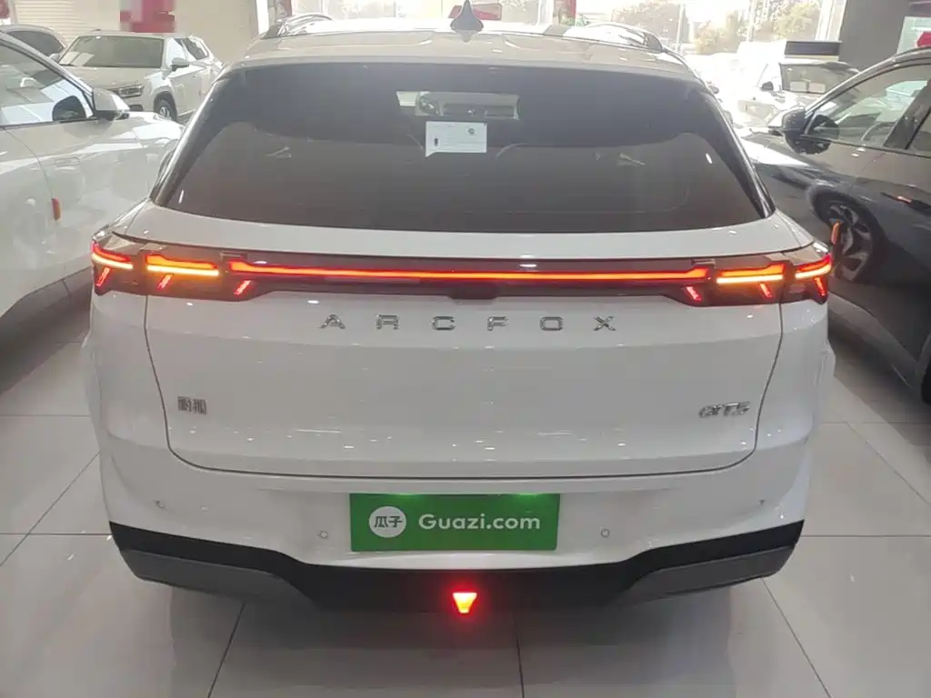 ARCFOX Alpha T5 — миниатюра 6