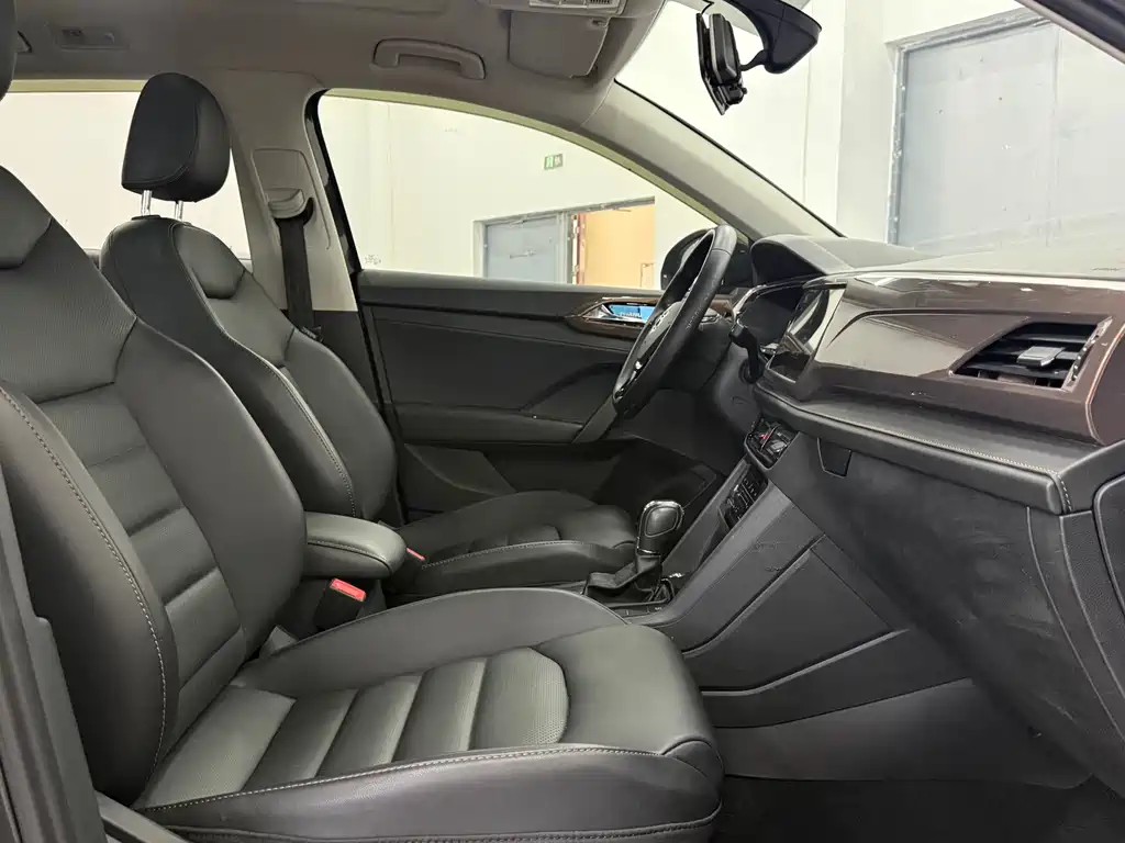 Volkswagen Tharu — миниатюра 6