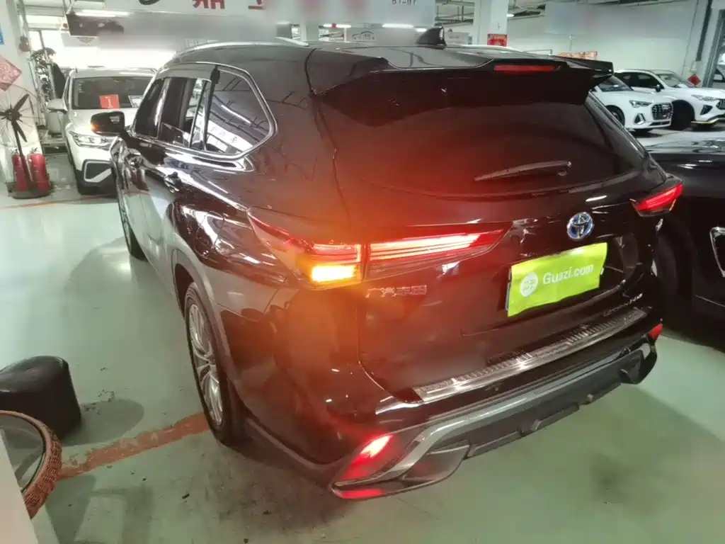 Toyota Highlander — миниатюра 5