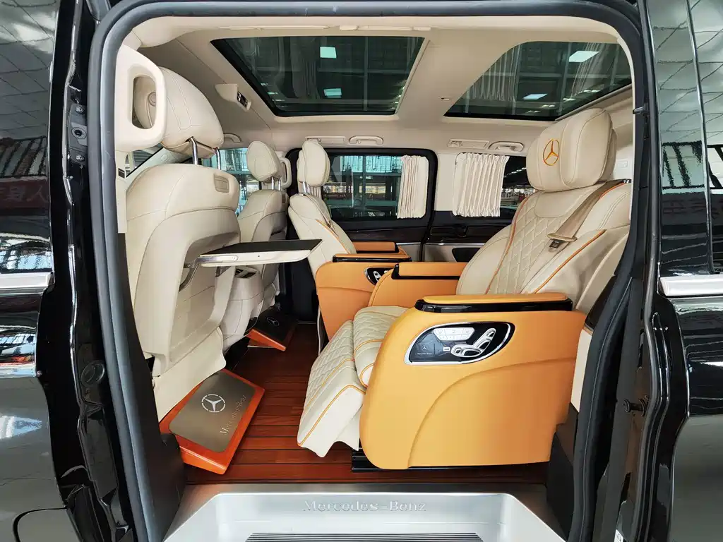 Mercedes-Benz V-Class — миниатюра 11