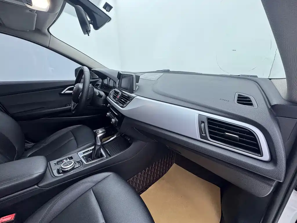 BMW 1 Series — миниатюра 13