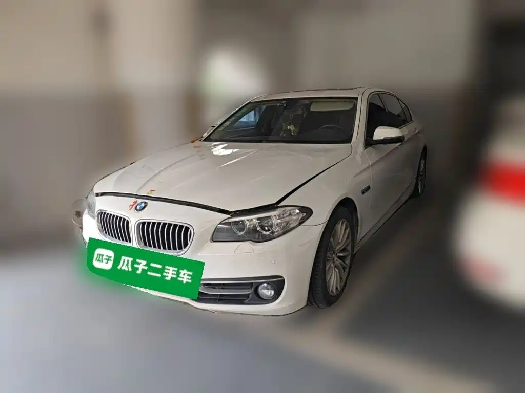 BMW 5 Series — миниатюра 2