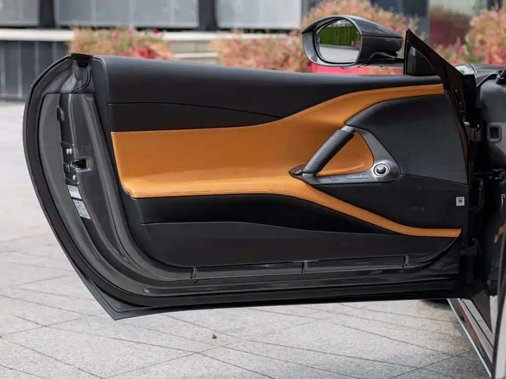 Ferrari 812 — миниатюра 20