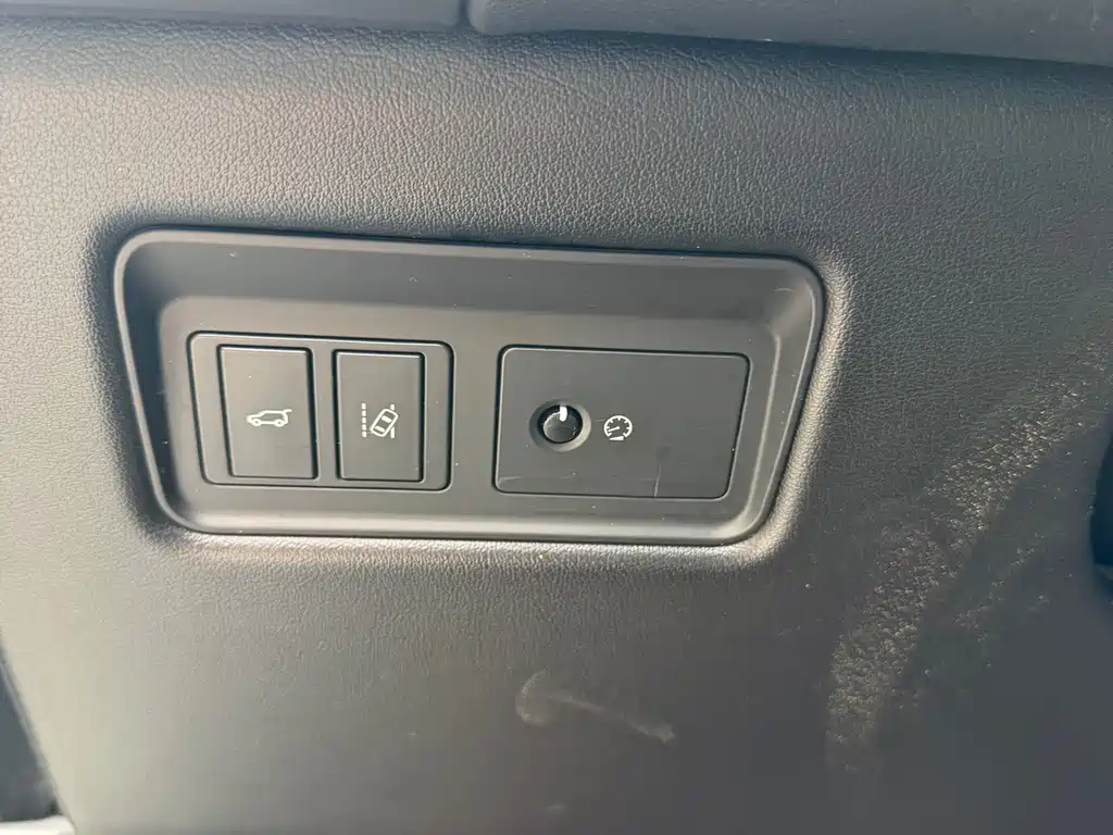 Land Rover Sport — миниатюра 12