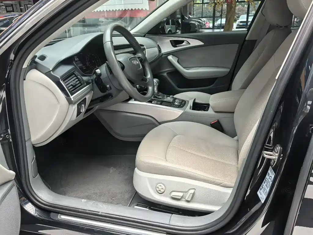 Audi A6L 2012 TFSI Comfort