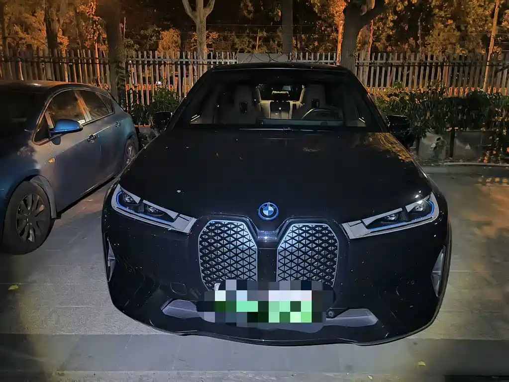BMW iX — миниатюра 9