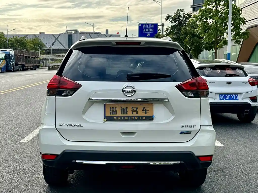 Nissan X-Trail — миниатюра 10