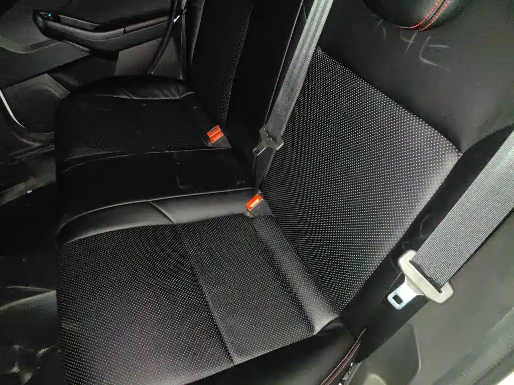 Ford Focus — миниатюра 13