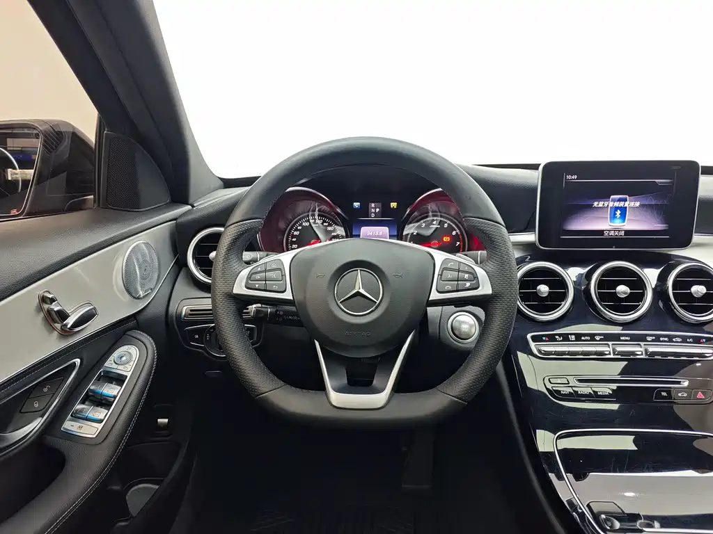 Mercedes-Benz C-Class — миниатюра 13