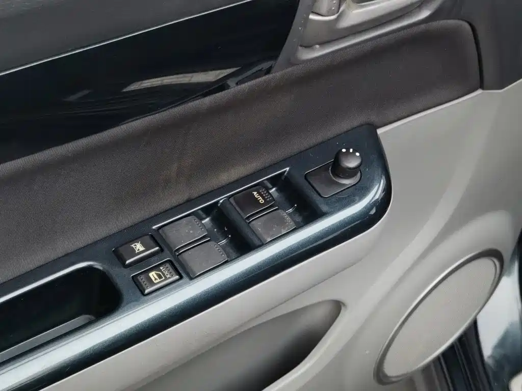 Suzuki Swift — миниатюра 9