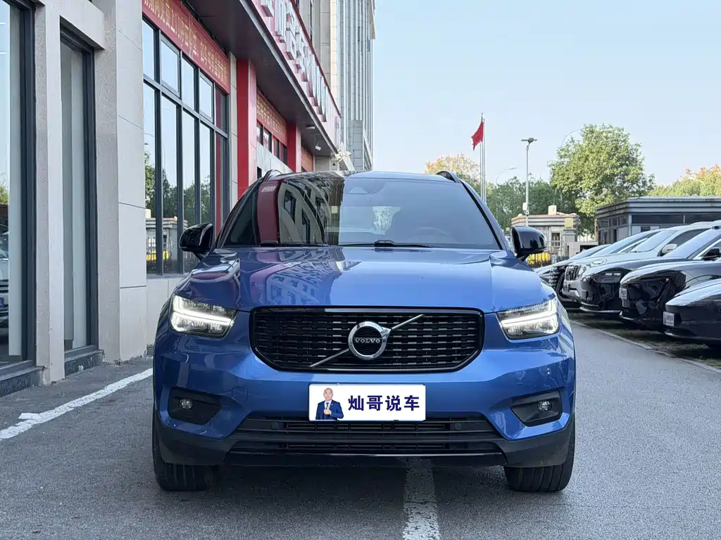 Volvo XC40 — миниатюра 4