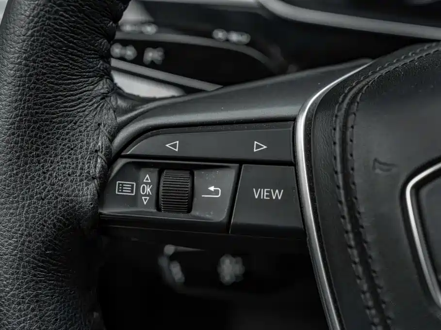 Audi A8 — миниатюра 10