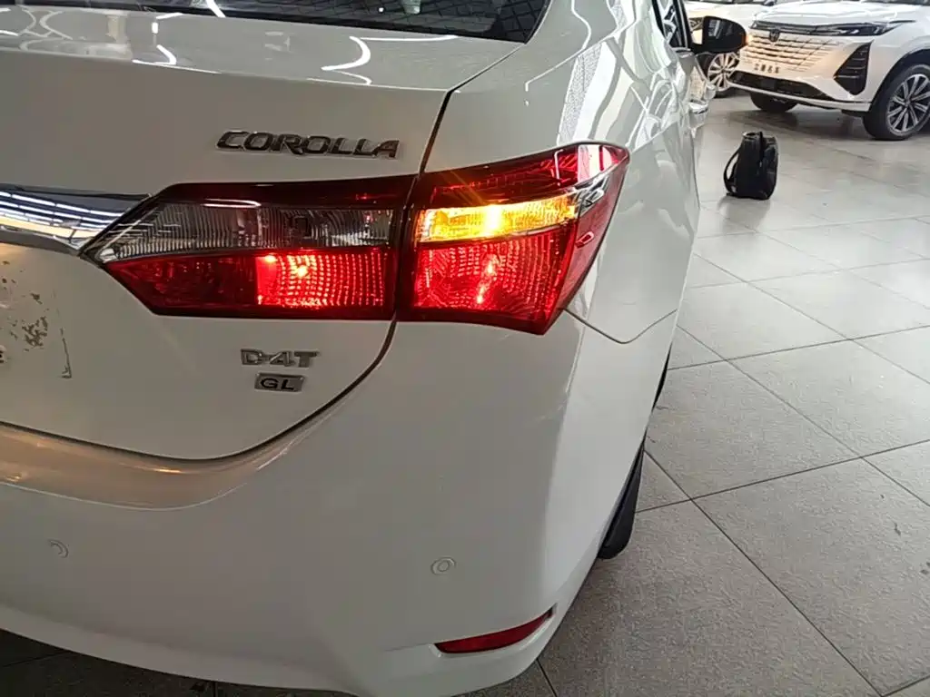 Toyota Corolla — миниатюра 8