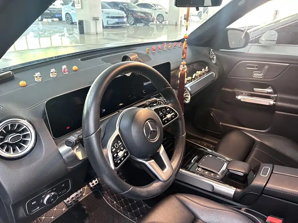 Mercedes-Benz GLB — миниатюра 3