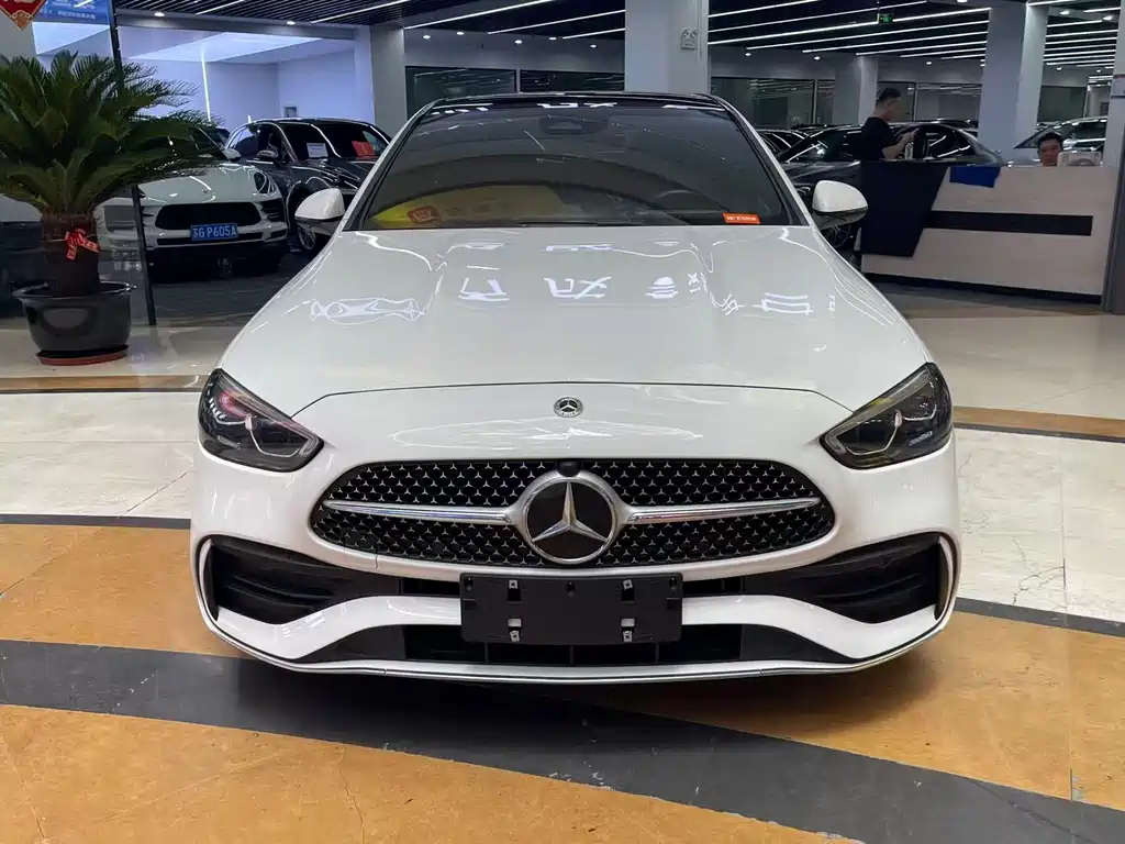 Mercedes-Benz C-Class — миниатюра 2