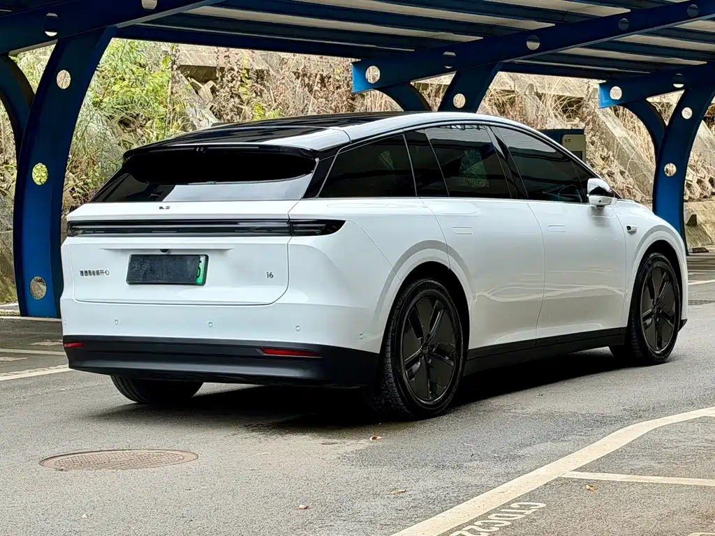 Li Auto Идеальный i6 — миниатюра 4