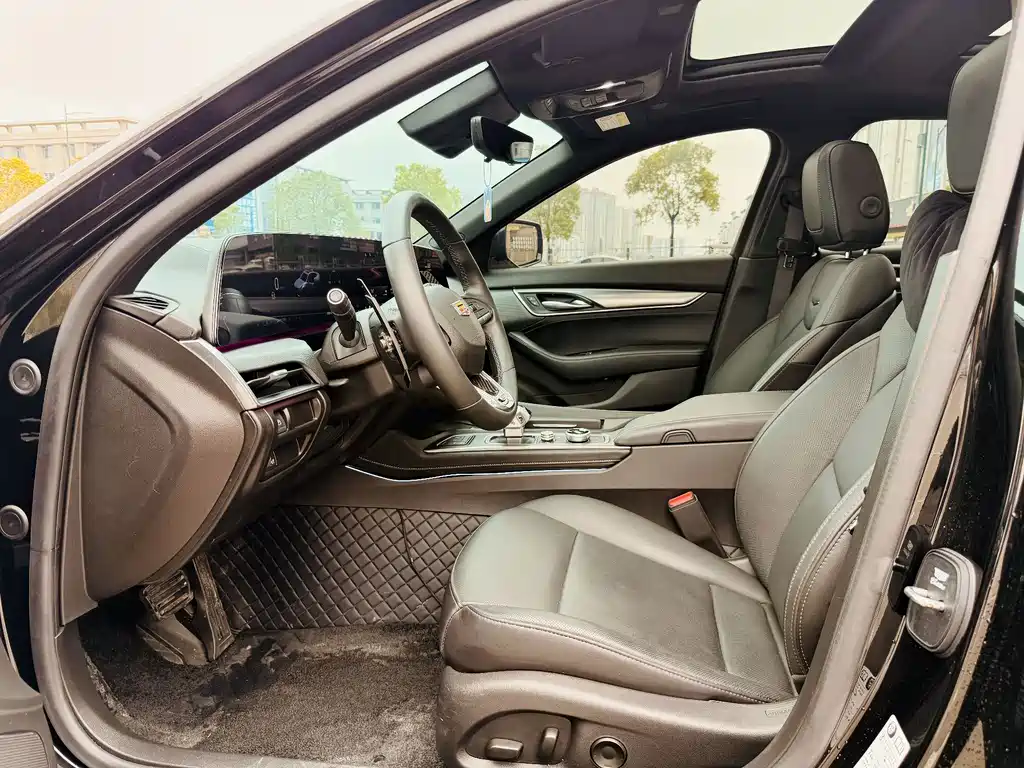 Cadillac CT5 — миниатюра 9