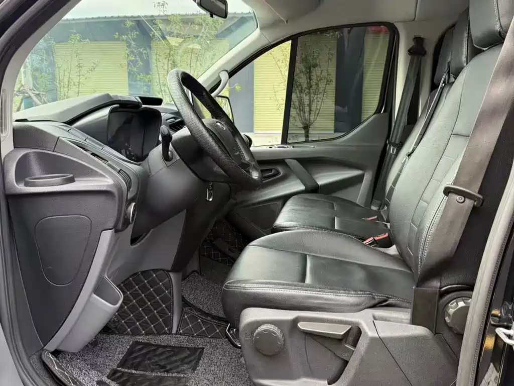 Ford Transit - фото 4