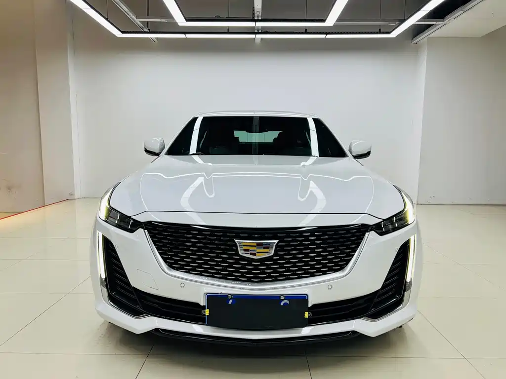 Cadillac CT5 — миниатюра 2