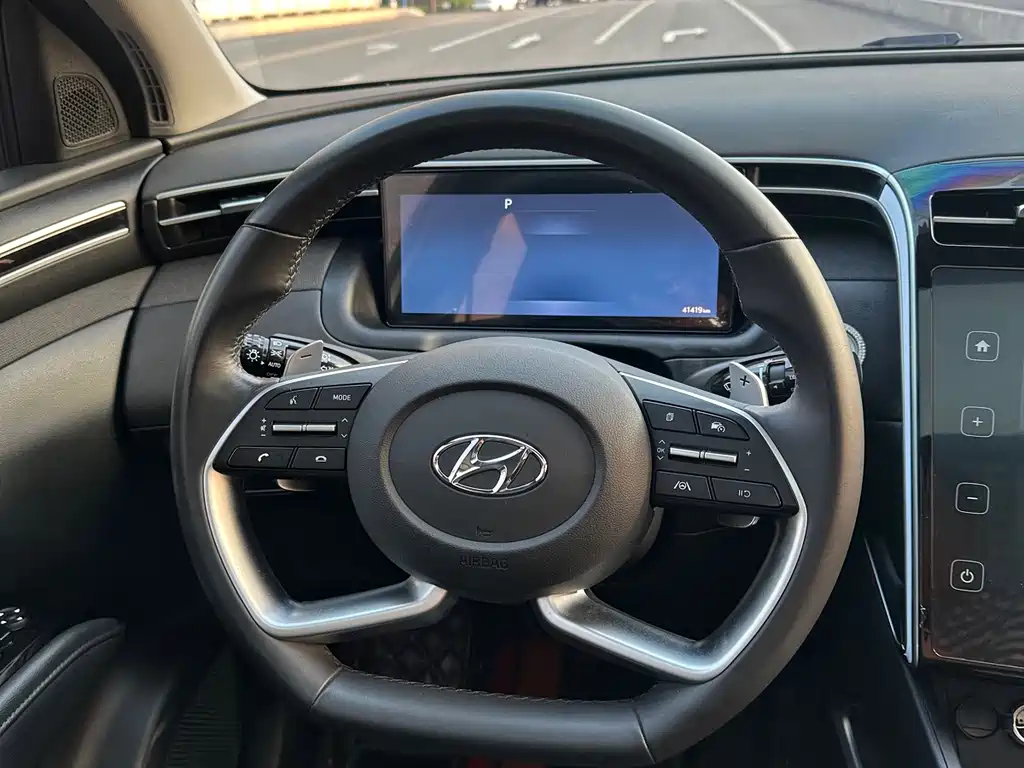 Hyundai Tucson — миниатюра 17
