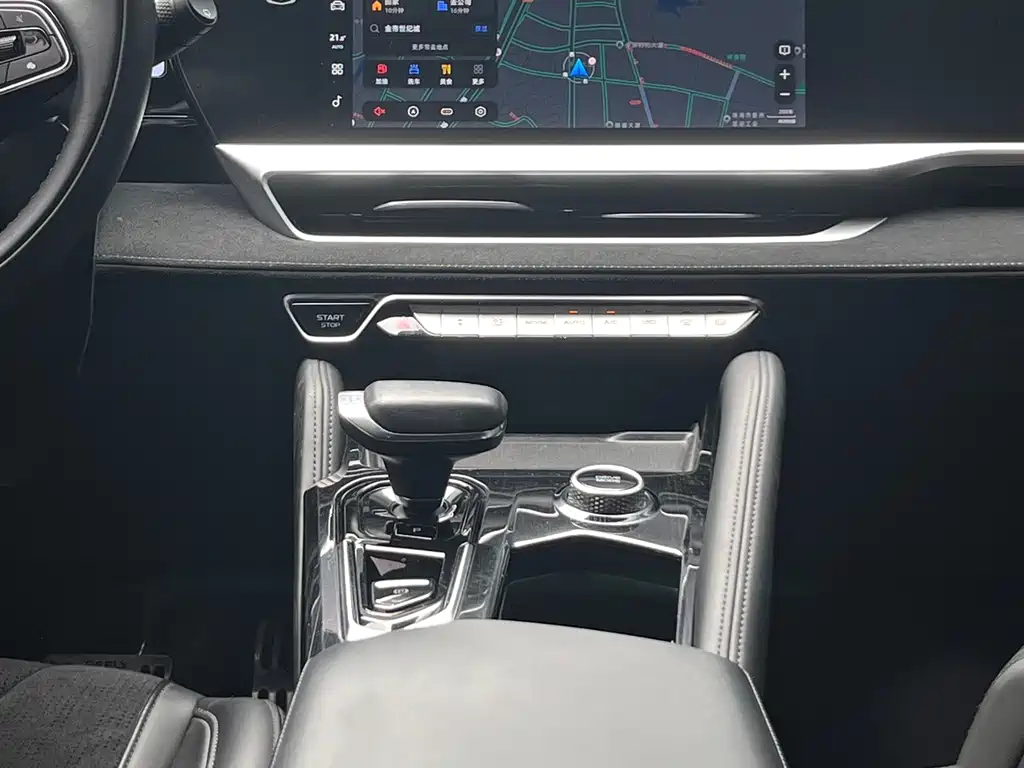 Geely Xingyue L — миниатюра 13