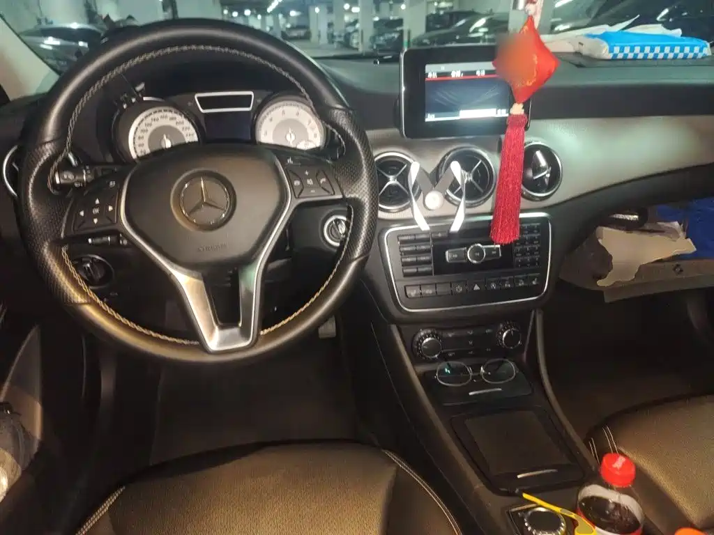 Mercedes-Benz GLA — миниатюра 10