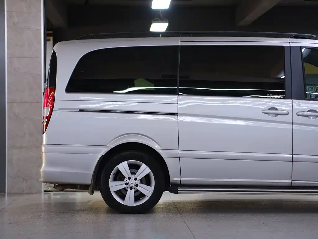 Mercedes-Benz Viano — миниатюра 10