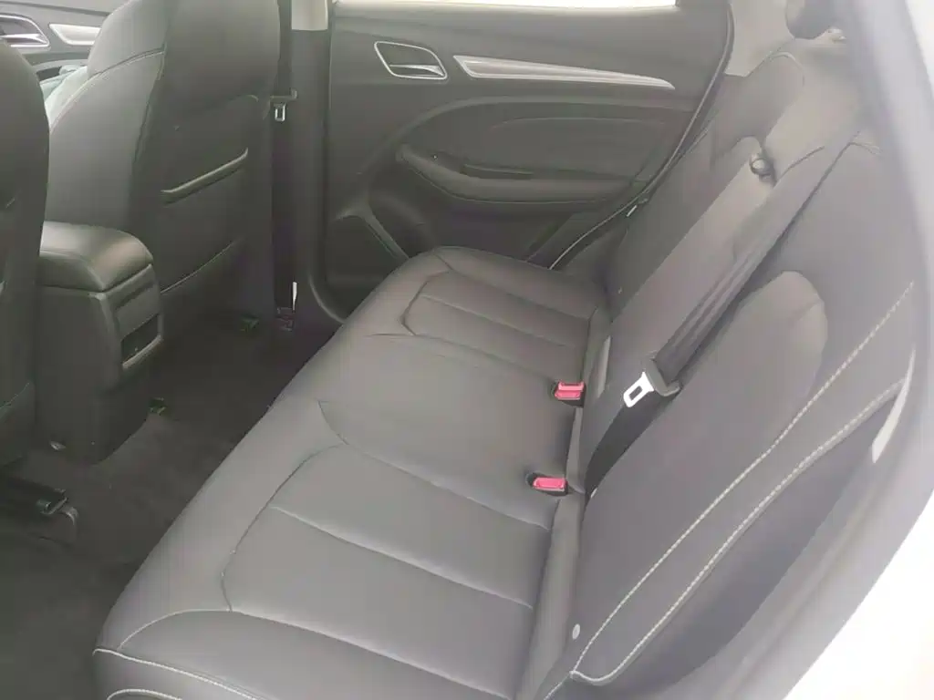 Roewe RX3 — миниатюра 17