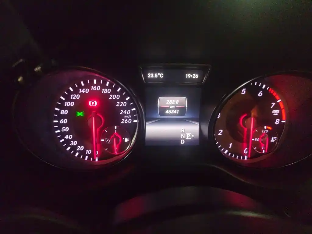 Mercedes-Benz GLA — миниатюра 13