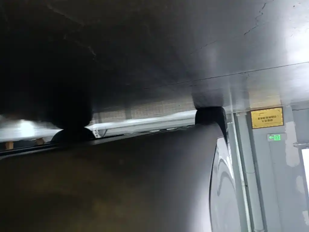Tesla Model Y — миниатюра 21