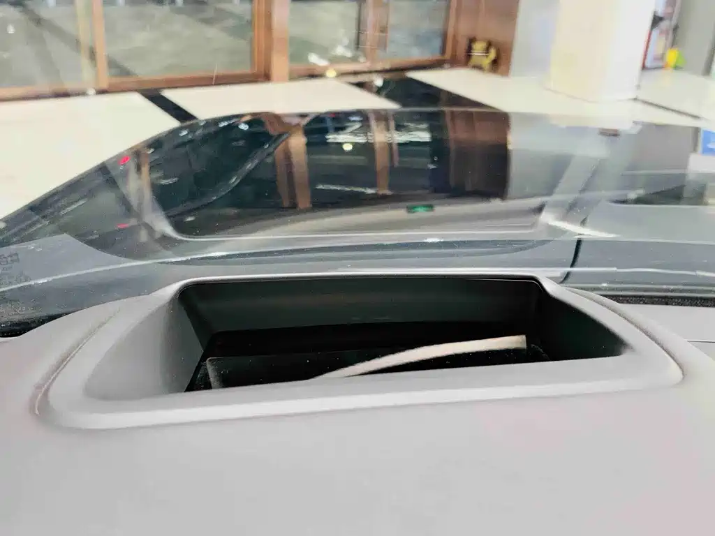 Land Rover Range Rover — миниатюра 13