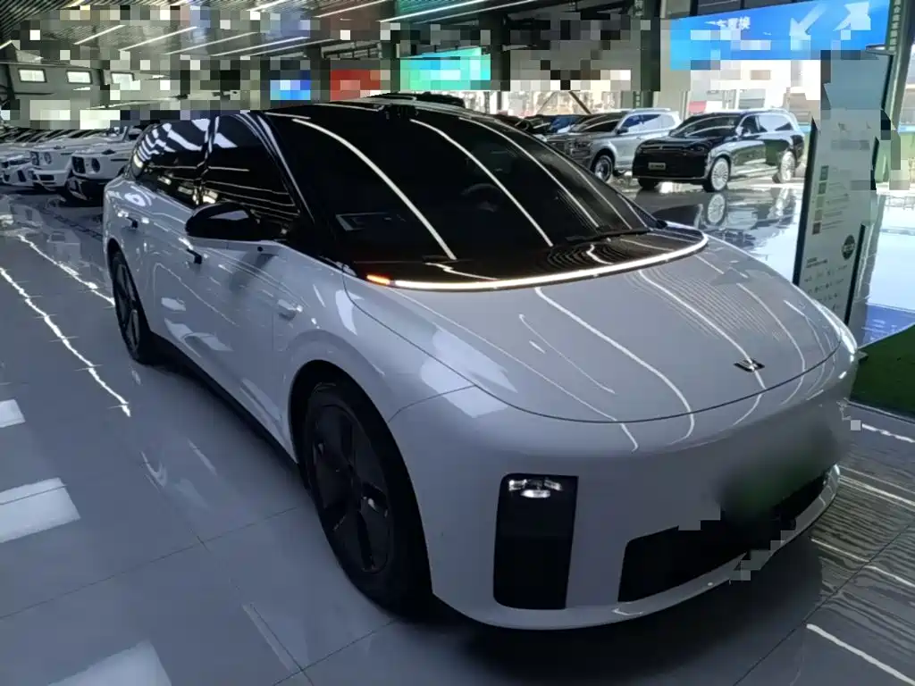 Li Auto Идеальный i6 — миниатюра 4