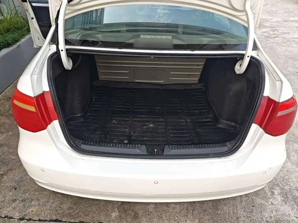 Volkswagen Jetta — миниатюра 19