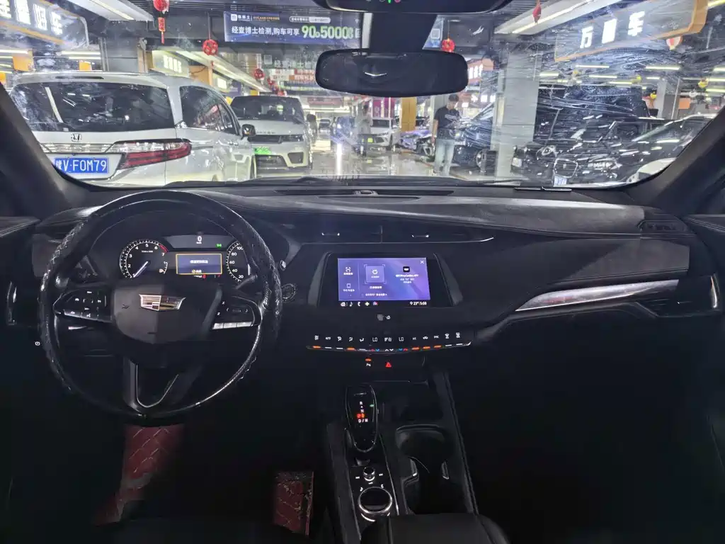 Cadillac XT4 — миниатюра 6