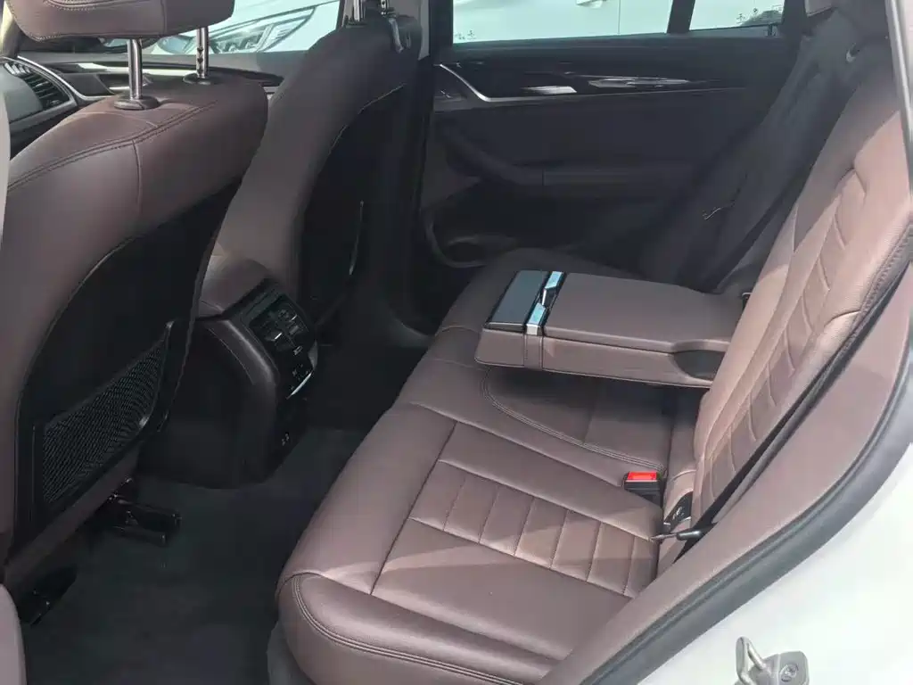 BMW X3 — миниатюра 8