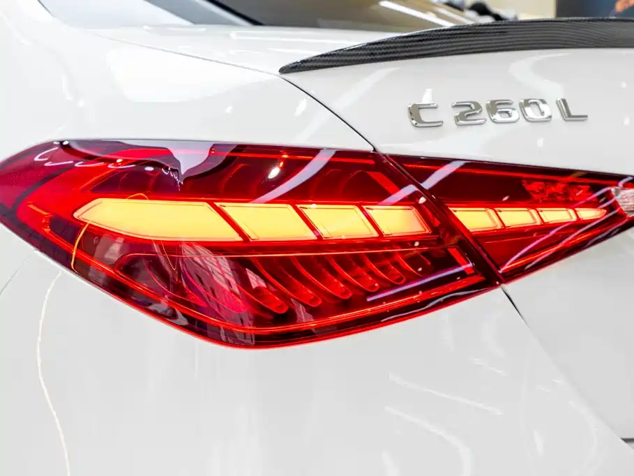 Mercedes-Benz C-Class — миниатюра 9