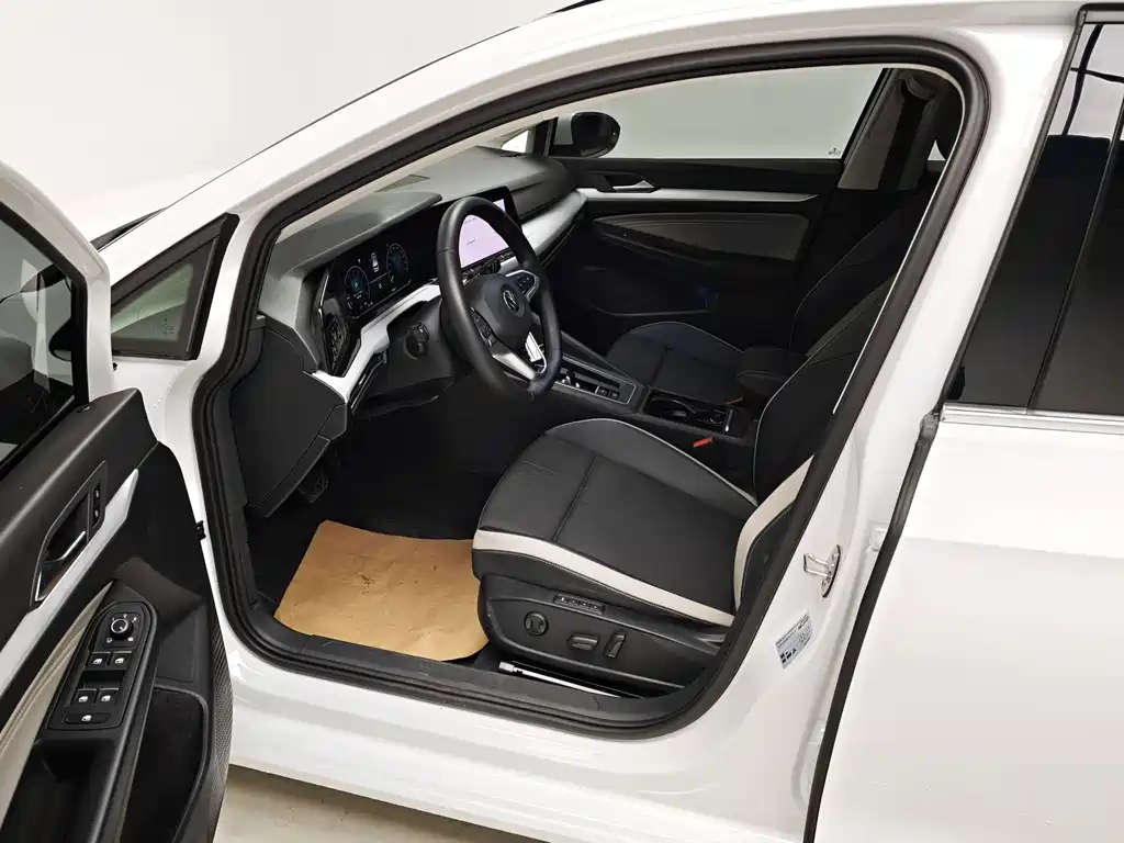 Volkswagen Golf — миниатюра 13