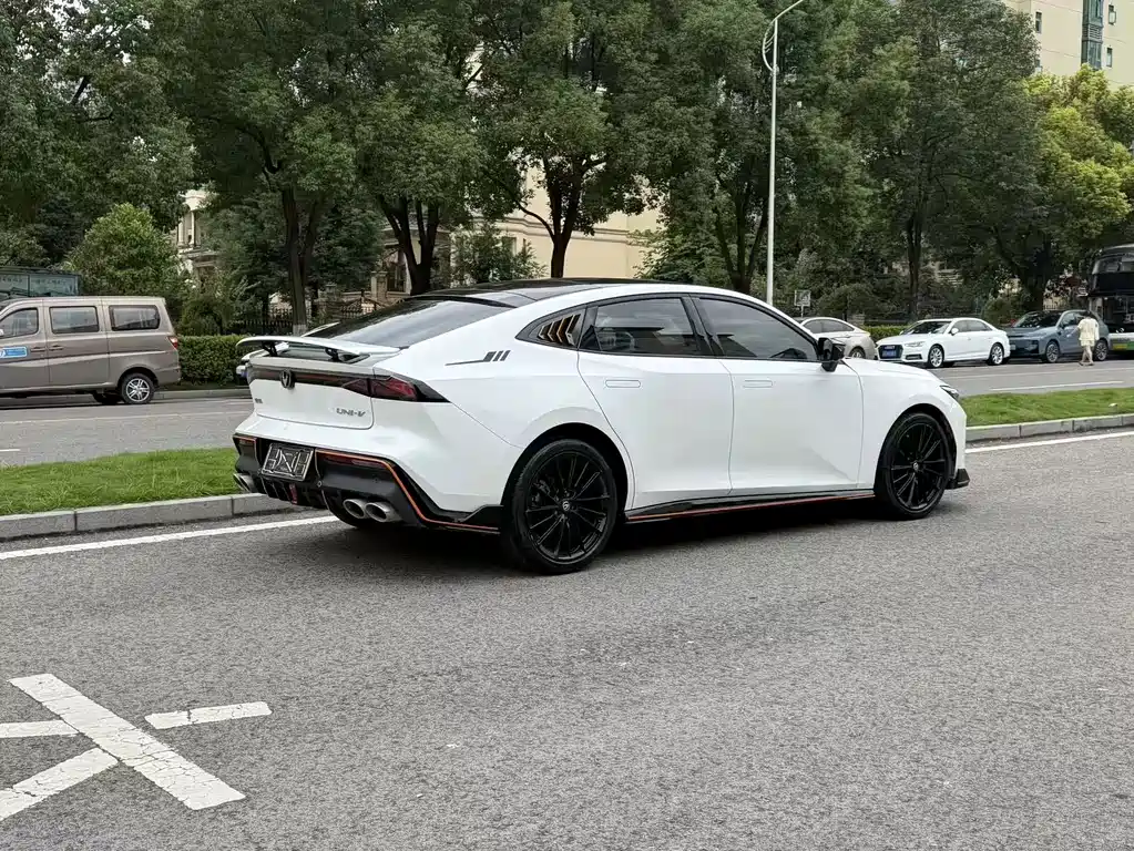Changan UNI-V — миниатюра 15