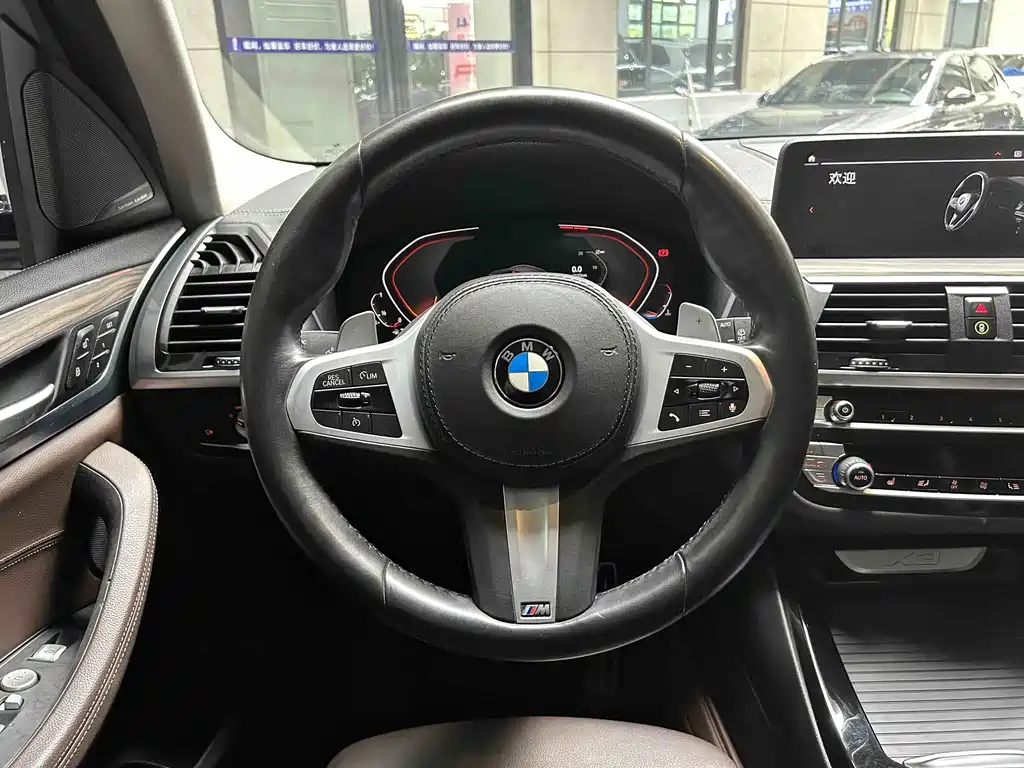 BMW X3 — миниатюра 16