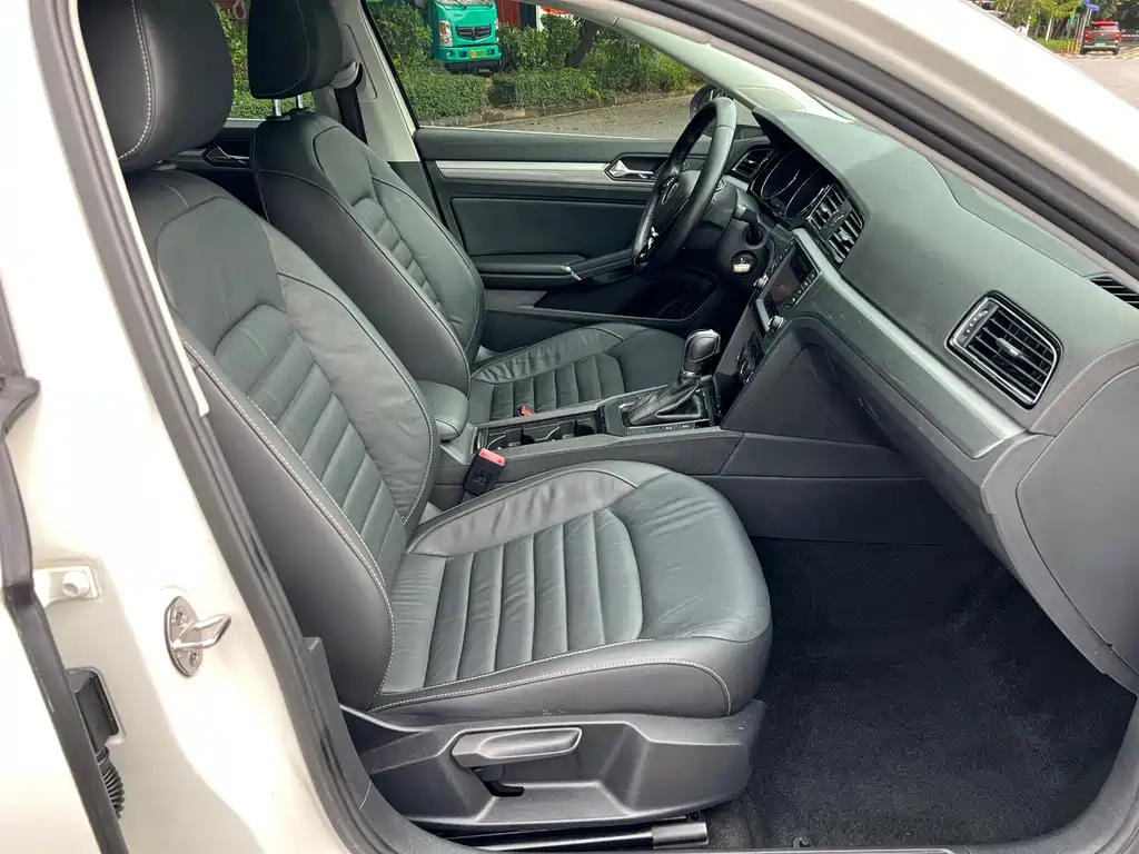 Volkswagen Lamando — миниатюра 7