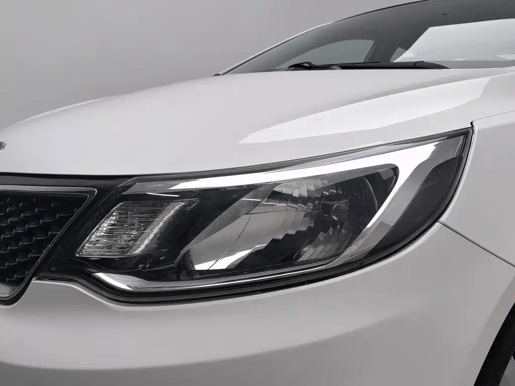 Kia K2 — миниатюра 7